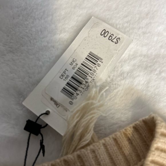 Sugar Lipz Women’s cream sweater NWT fringe soft MEDIUM - Picture 3 of 8